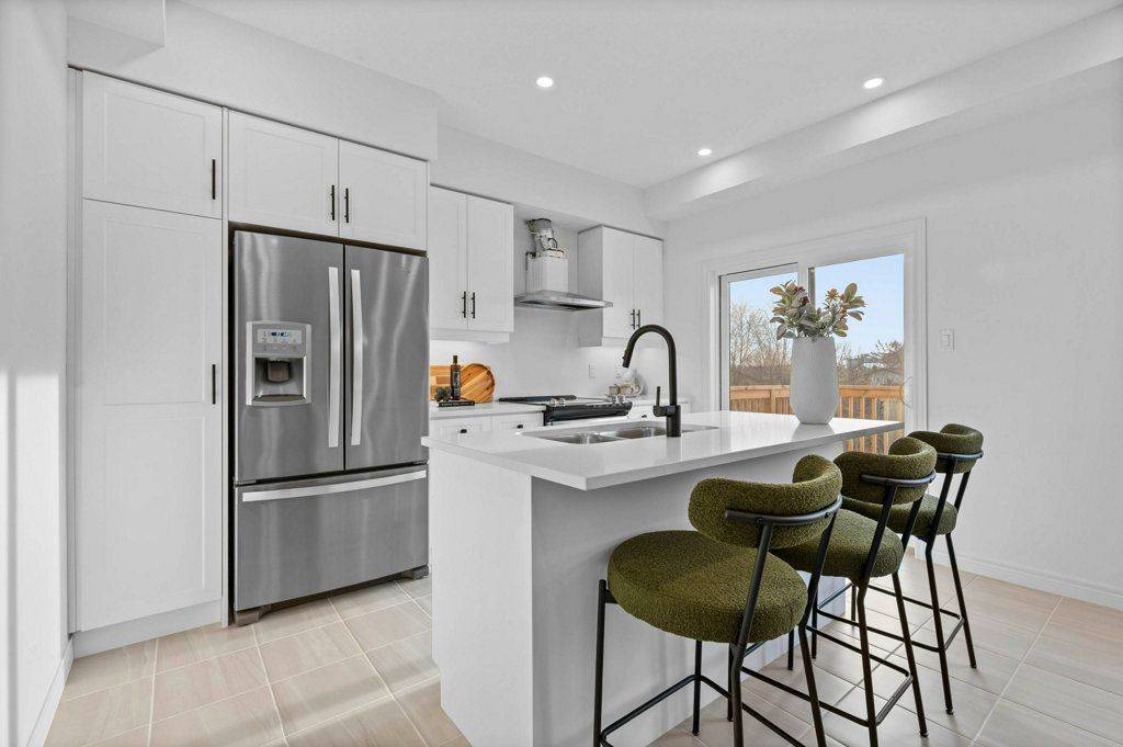 Guelph, ON N1E 0T4,2 Sora LN