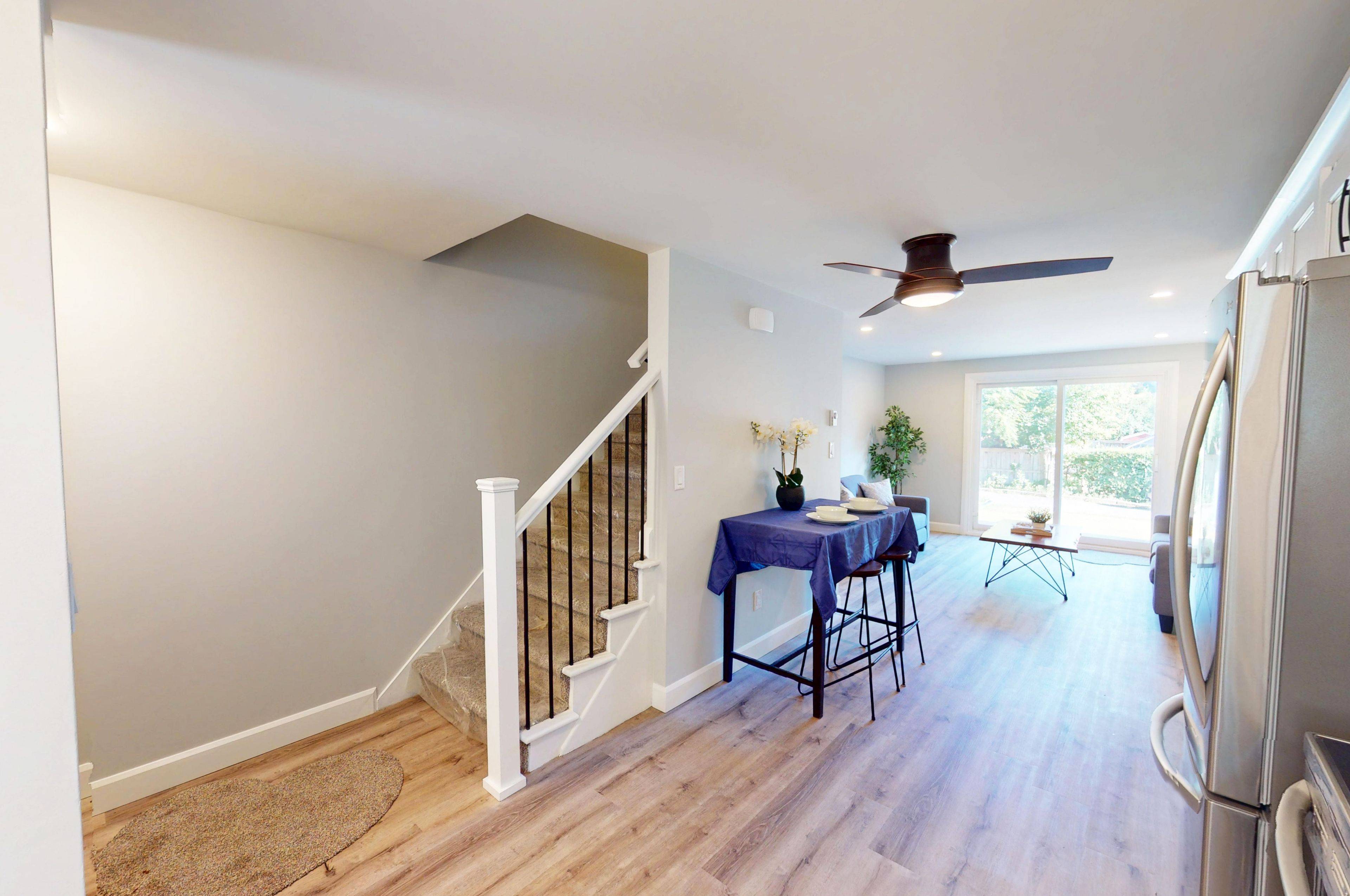 Woodstock, ON N4S 5J8,648 Brant ST