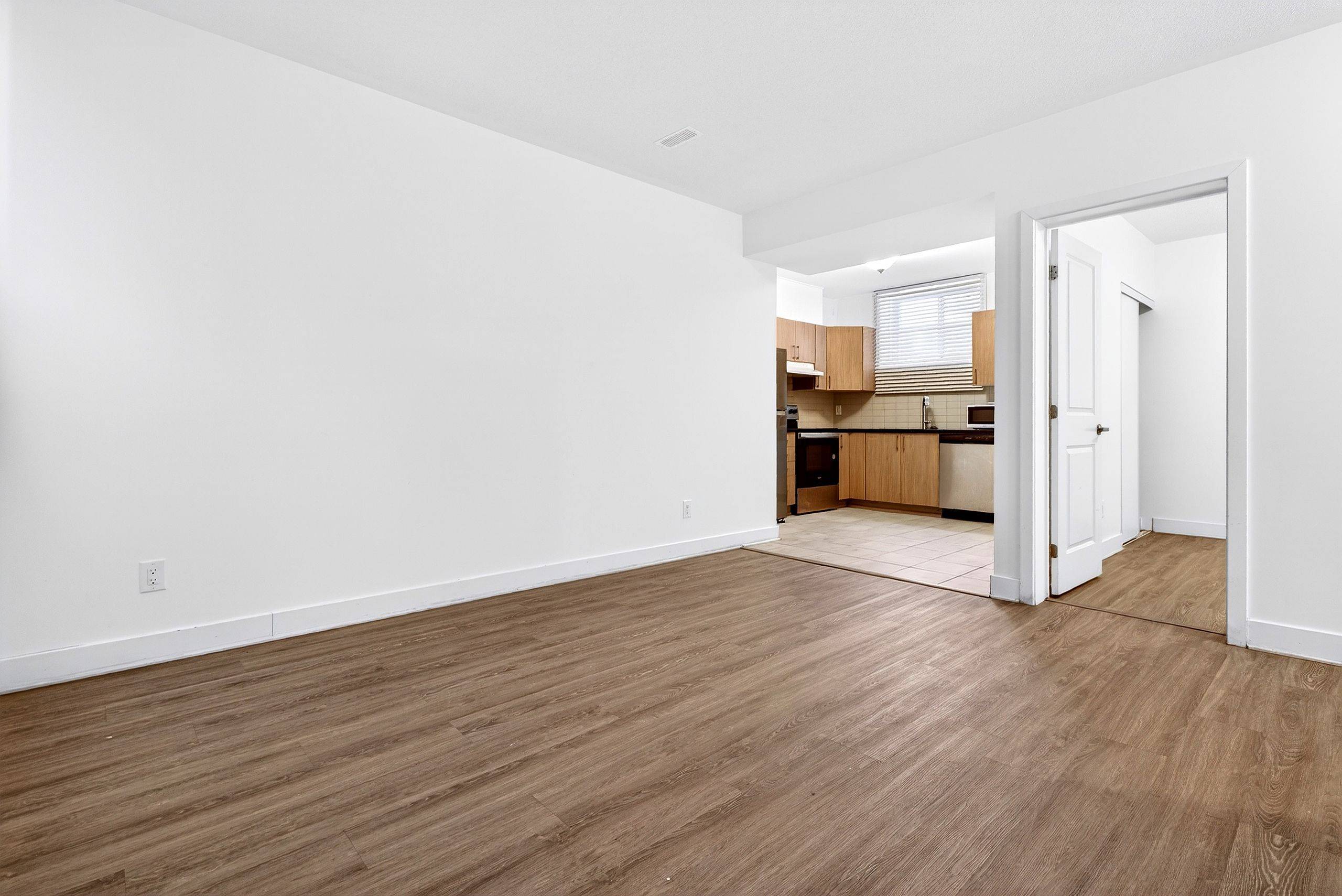 Blossom Park - Airport And Area, ON K1X 0J3,47 Dun Skipper DR #B