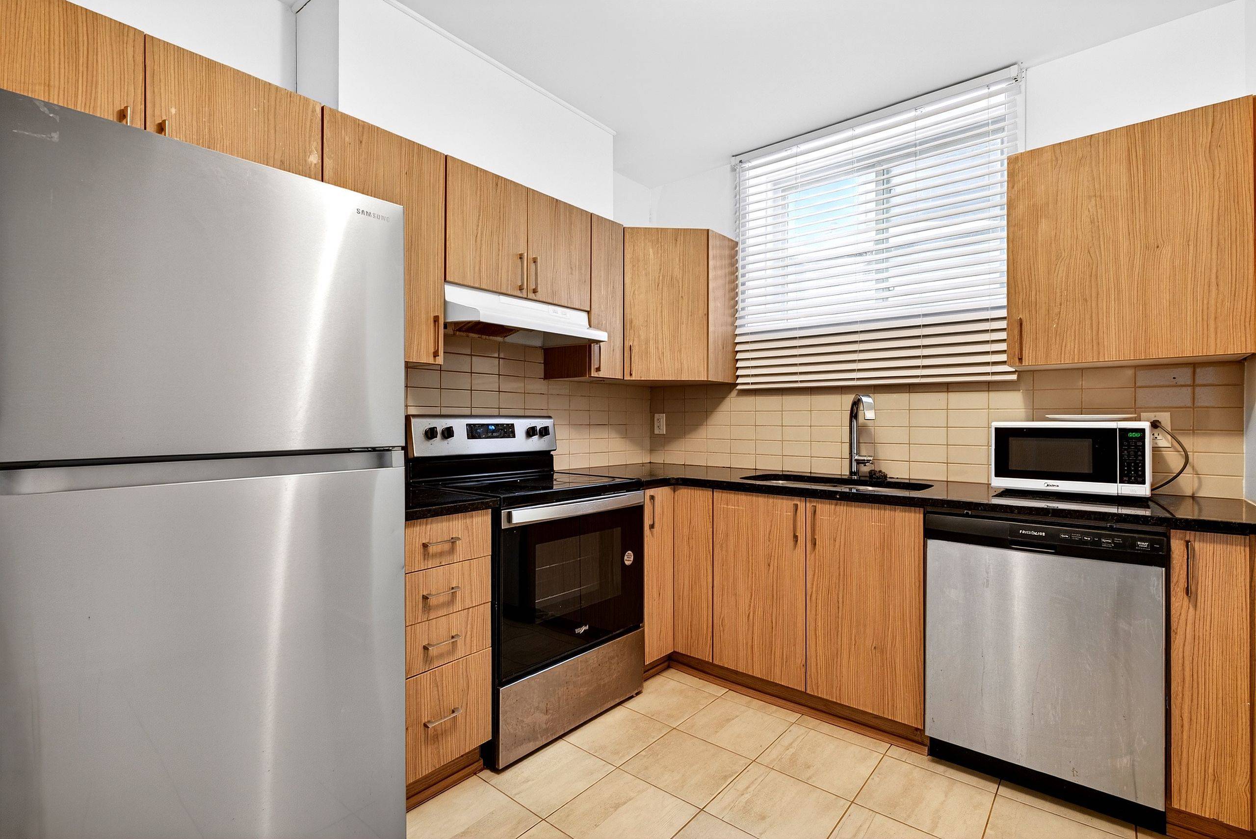 Blossom Park - Airport And Area, ON K1X 0J3,47 Dun Skipper DR #B