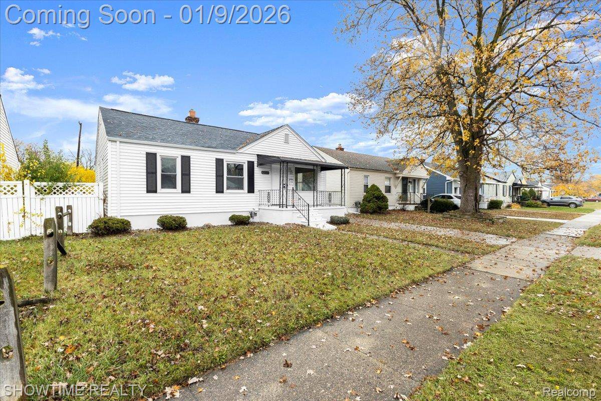 Roseville, MI 48066,26400 Blumfield ST