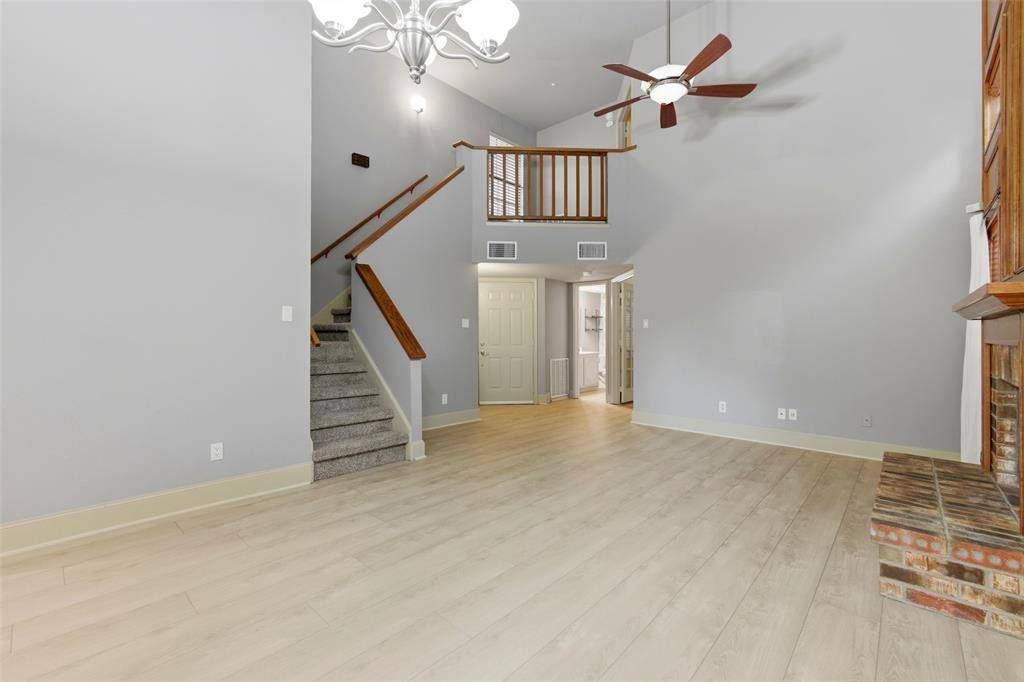 Irving, TX 75063,700 Canyon Side Way