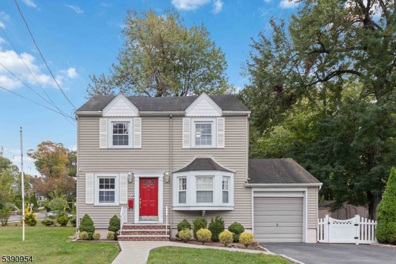 Nutley Twp., NJ 07110,564 Bloomfield Ave