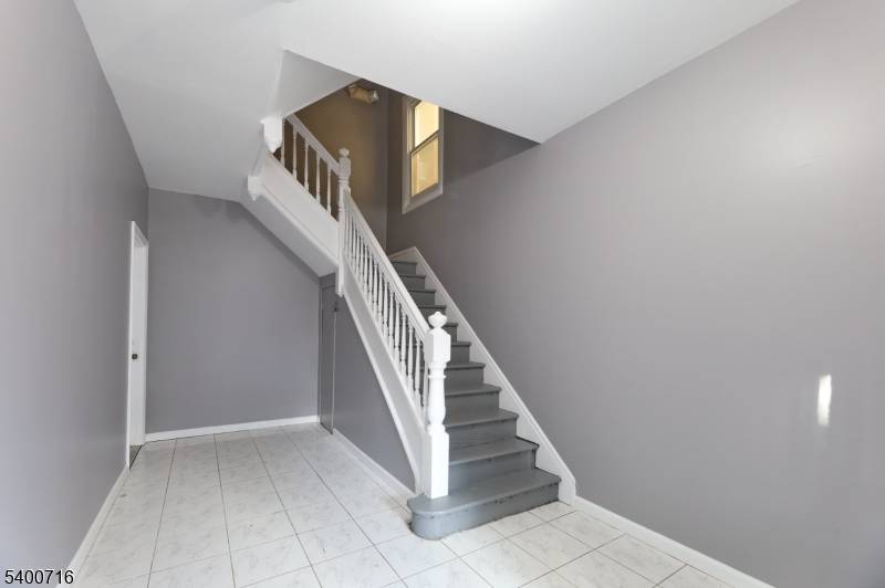 Newark City, NJ 07108,119 Ridgewood Ave