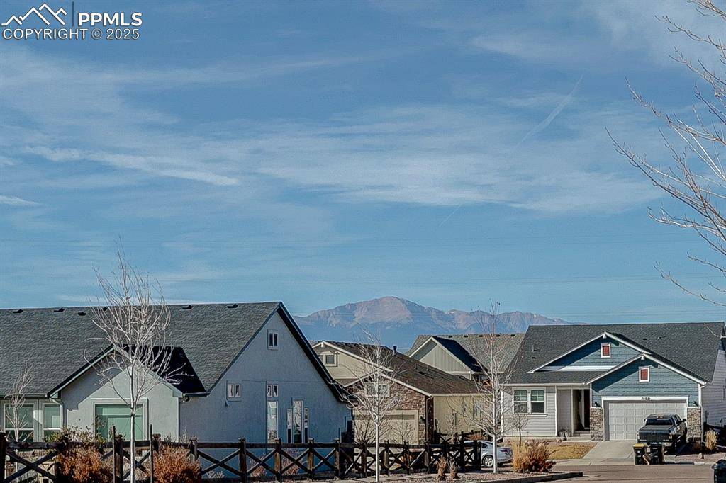 Colorado Springs, CO 80927,8934 Pacific Crest DR