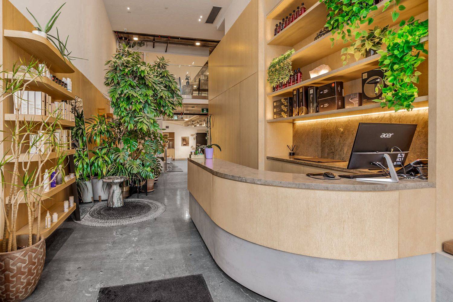 Toronto C02, ON M5R 1J9,277 Davenport RD #102