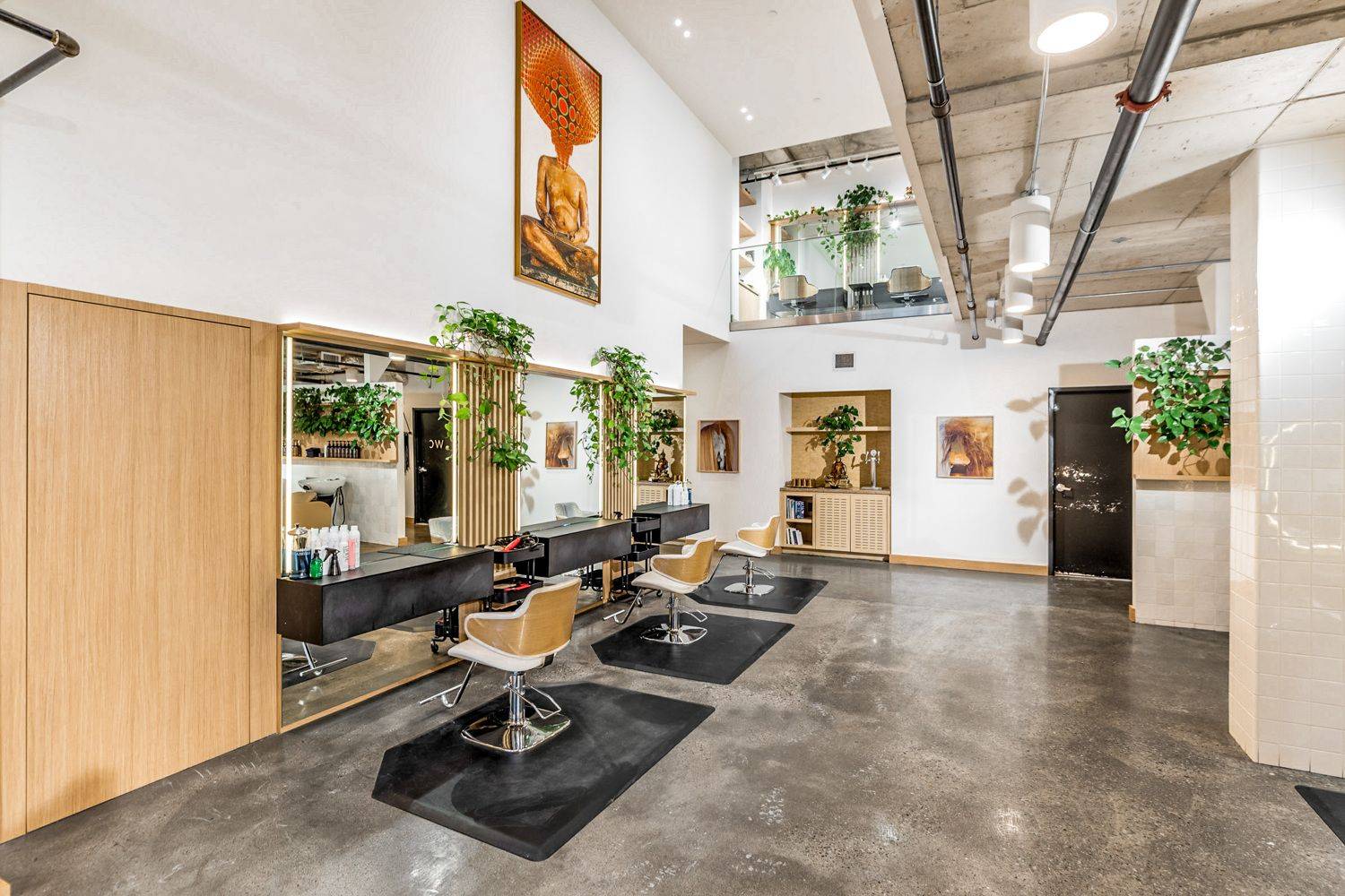 Toronto C02, ON M5R 1J9,277 Davenport RD #102