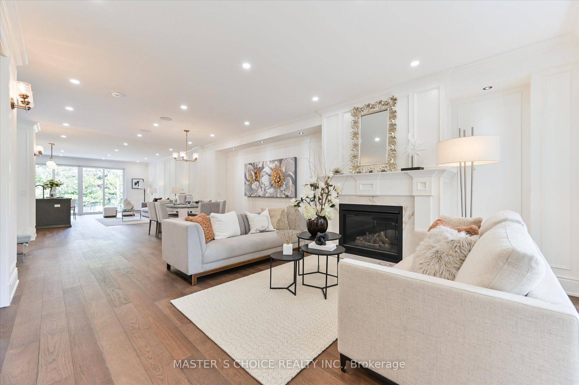 Toronto C04, ON M5N 1M1,382 St Clements AVE