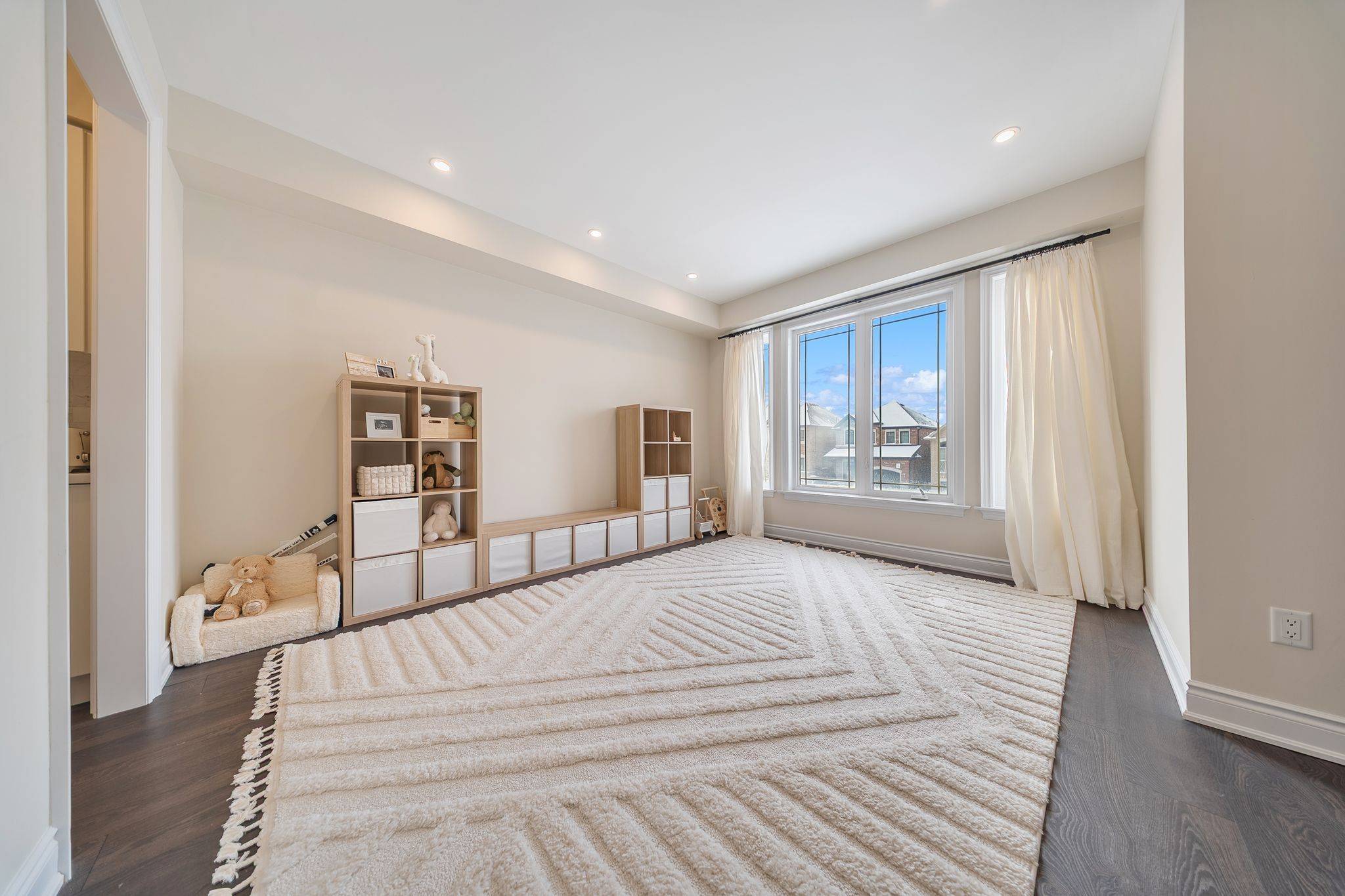 New Tecumseth, ON L9R 0V9,44 Janes CRES