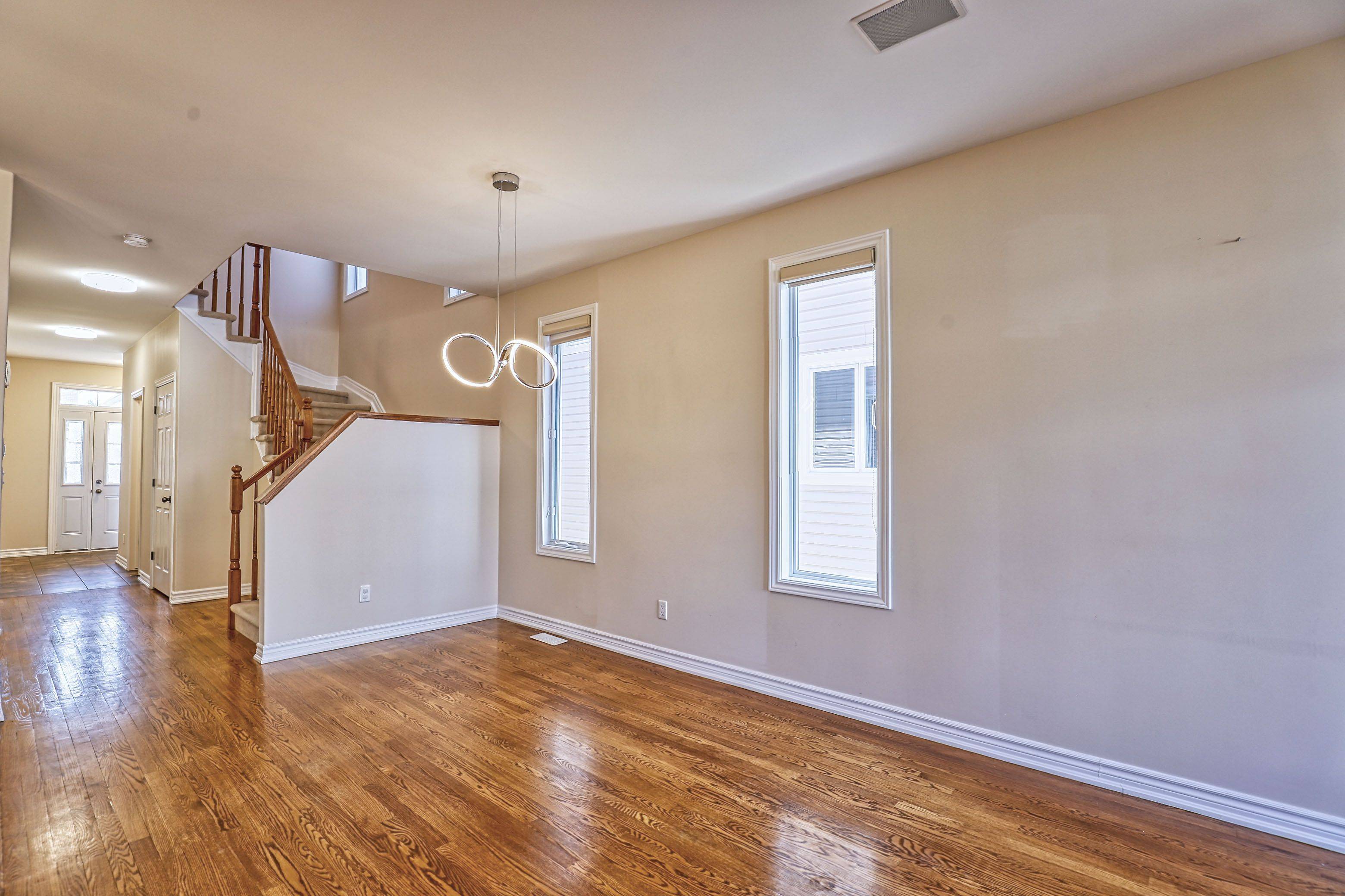 Kanata, ON K2W 0C3,226 CELTIC RIDGE CRES