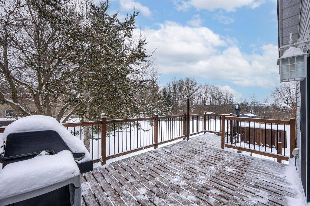 Loyalist, ON K0H 2H0,15 Gore ST