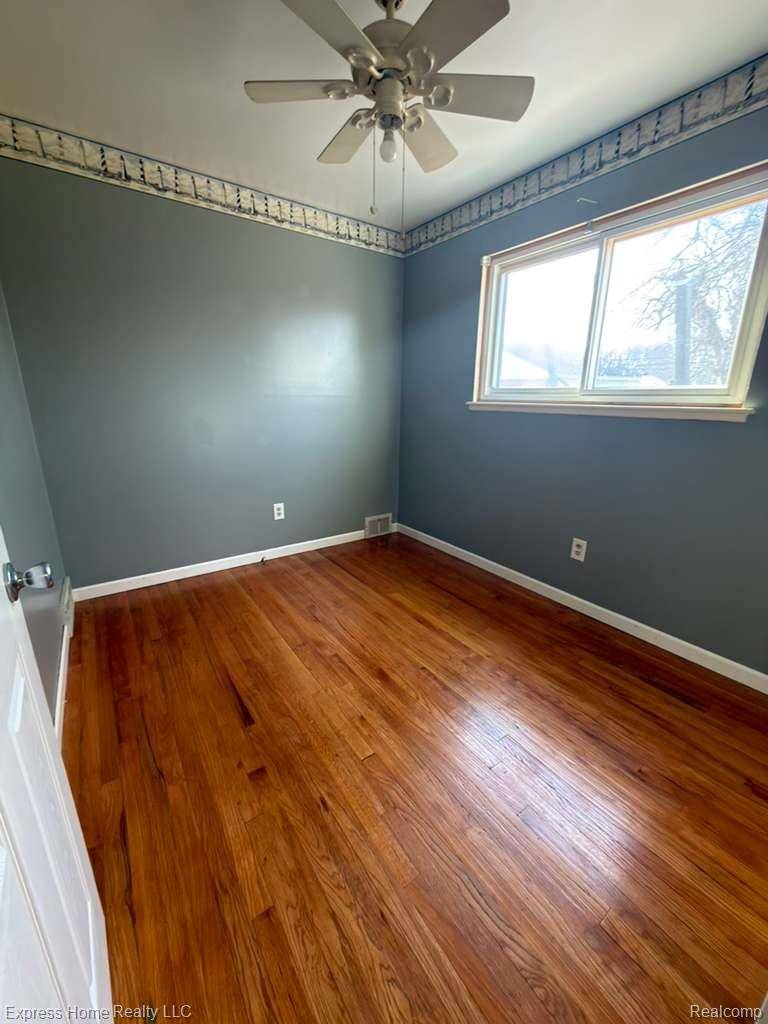 Warren, MI 48088,28155 Newport DR