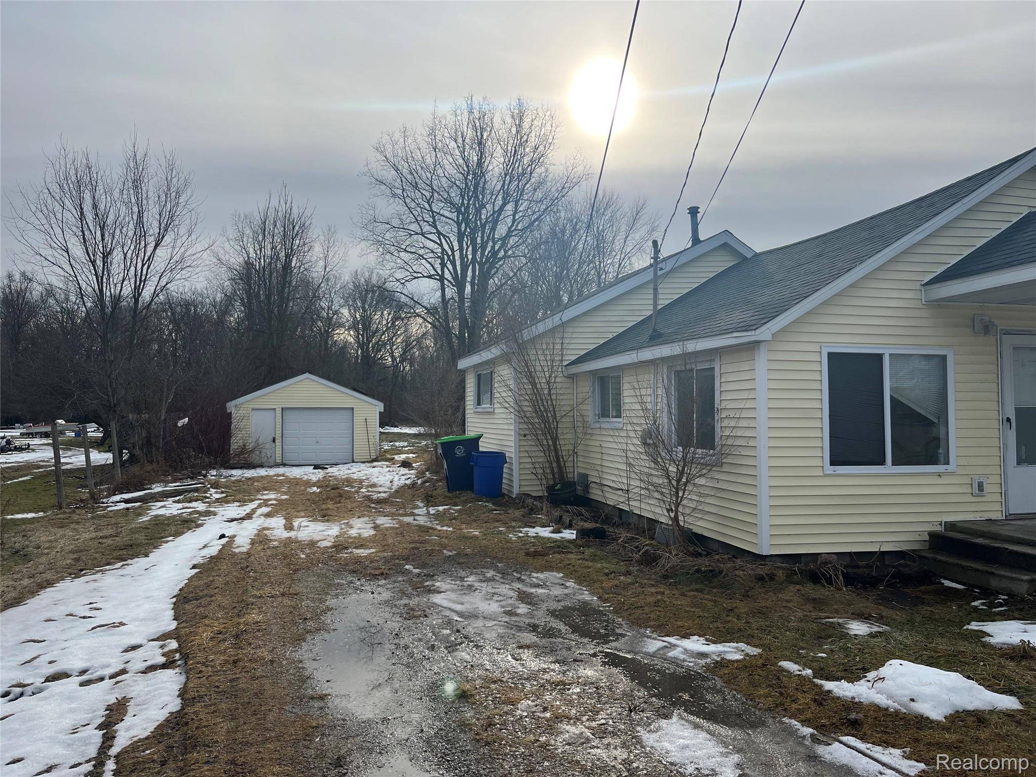 Saginaw, MI 48609,5805 Swan Creek RD