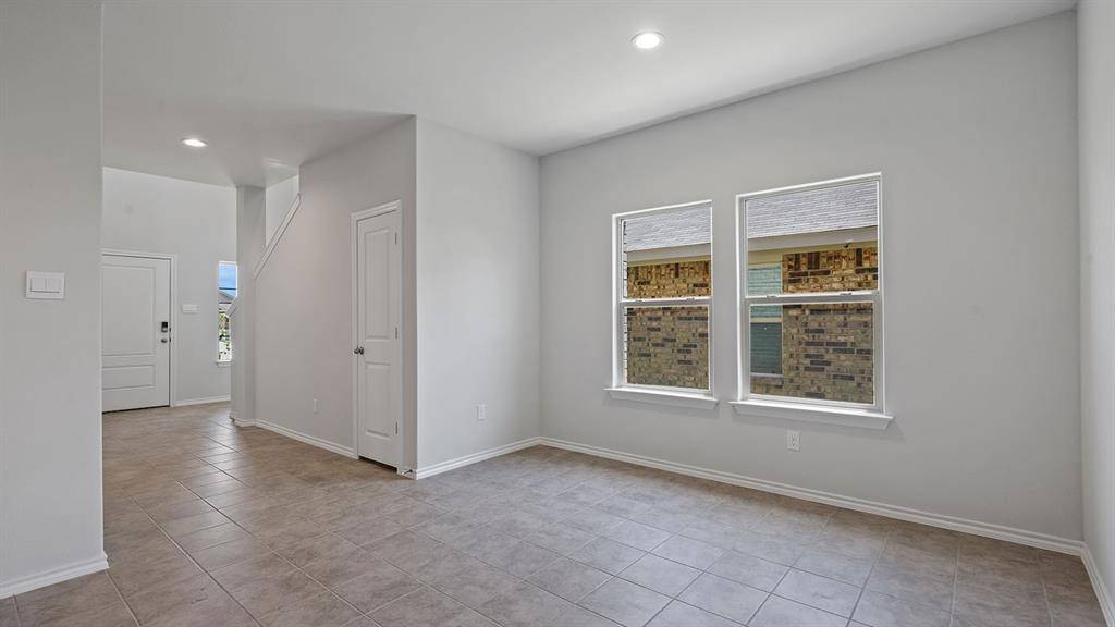 Denton, TX 76259,640 SHADED Grove