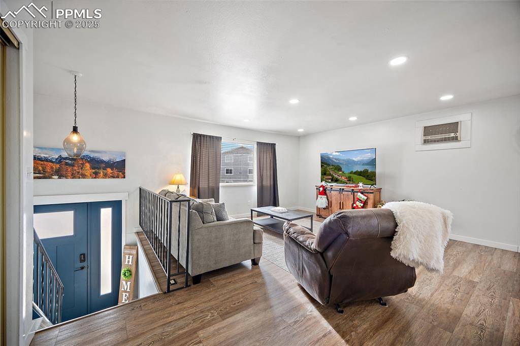 Colorado Springs, CO 80918,6714 Palace DR