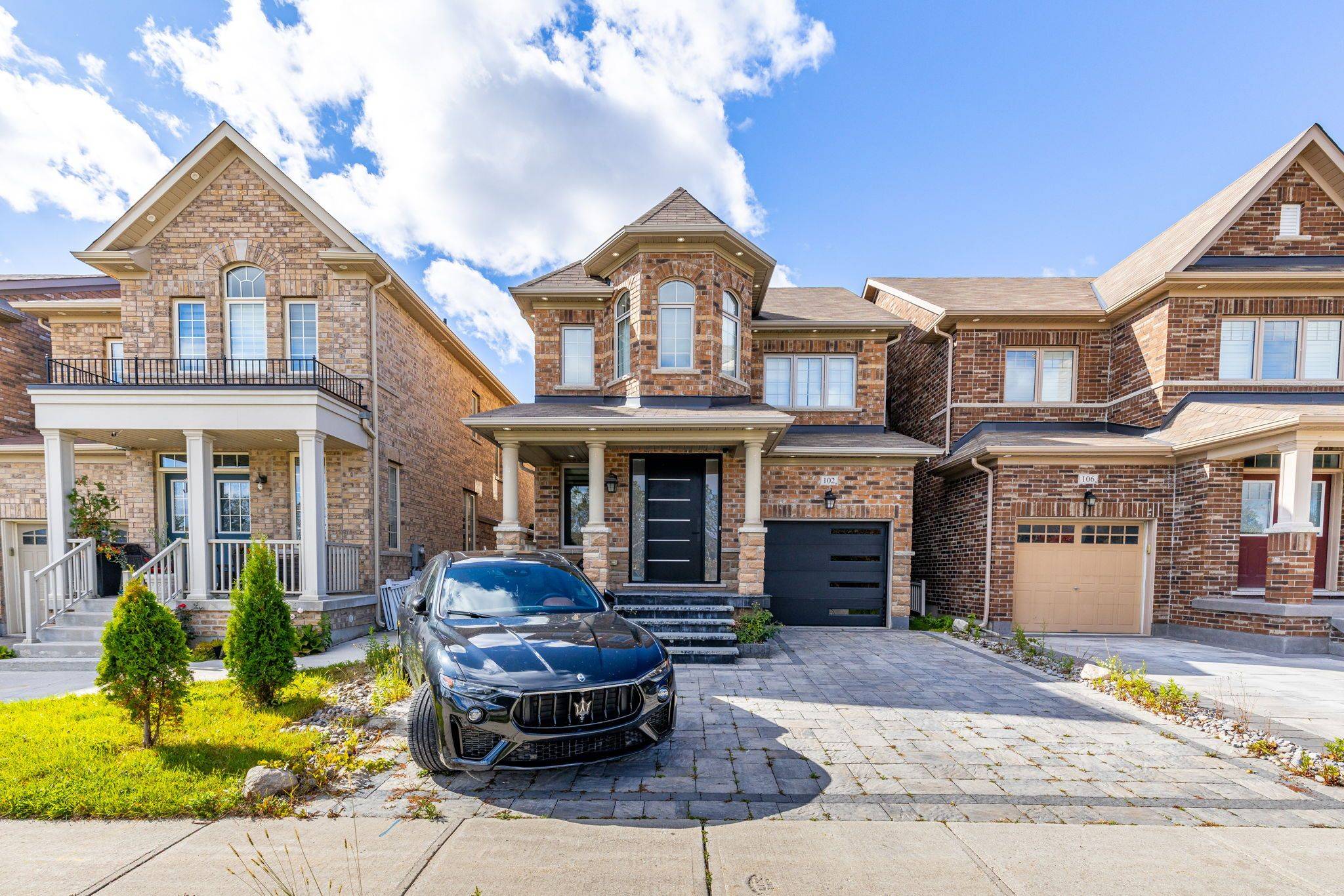 Vaughan, ON L4H 4T9,102 MACTIER DR