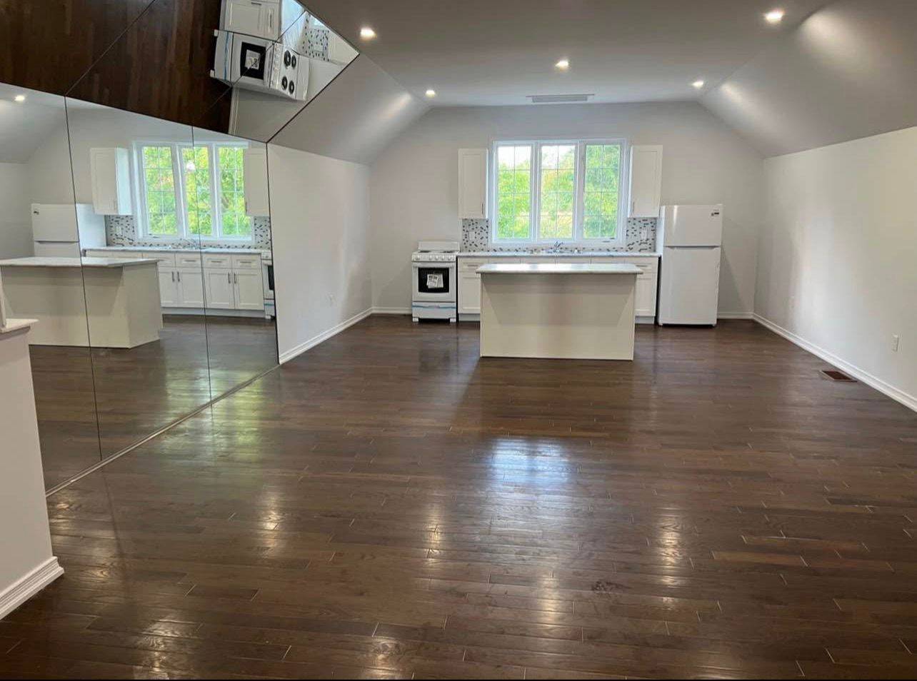 Innisfil, ON L9S 0G3,1226 Leslie DR