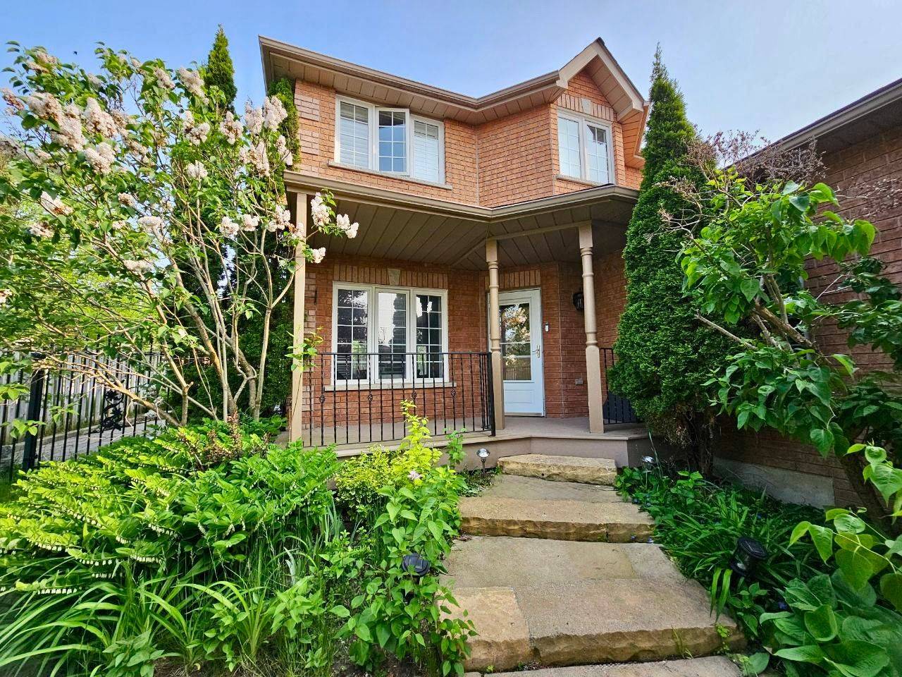 Barrie, ON L4N 3K2,1 Black Ash TRL