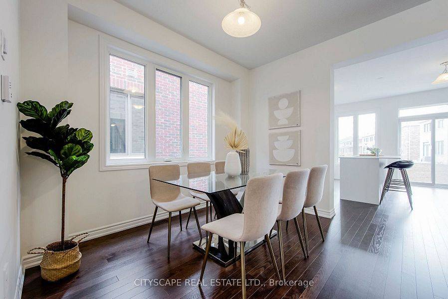 Milton, ON L9E 1Y8,1462 KITCHEN CT