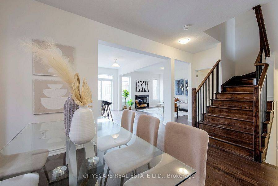 Milton, ON L9E 1Y8,1462 KITCHEN CT