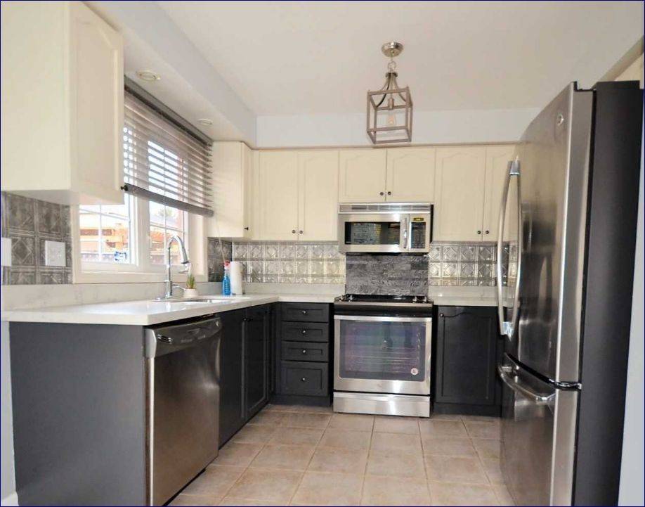 Burlington, ON L7L 6X4,5665 Flora AVE