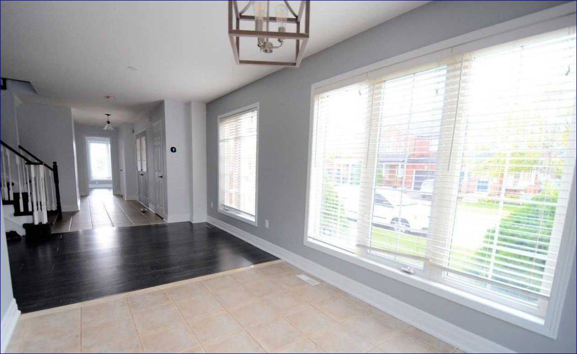 Burlington, ON L7L 6X4,5665 Flora AVE