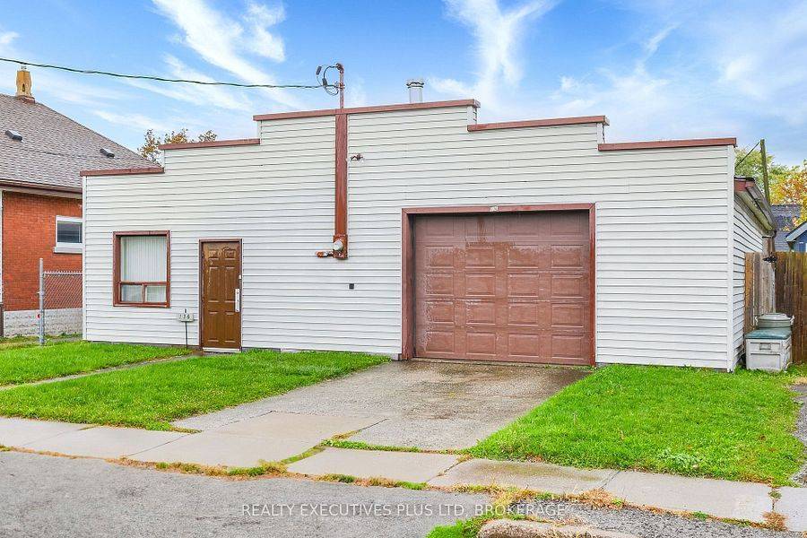 Port Colborne, ON L3K 1E5,134 Frazer ST