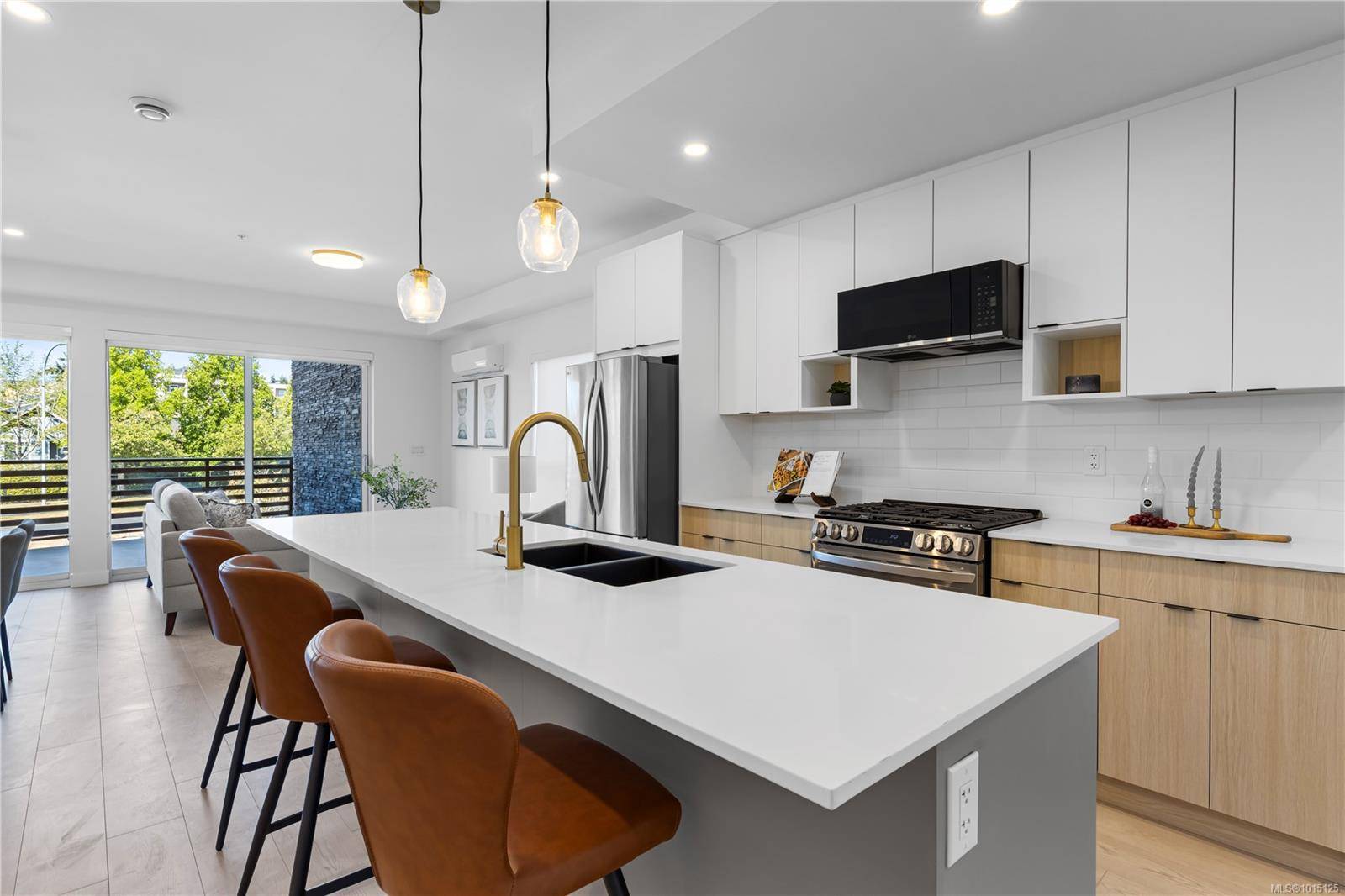 Langford, BC V9B 3R8,2629 Millstream Rd #101