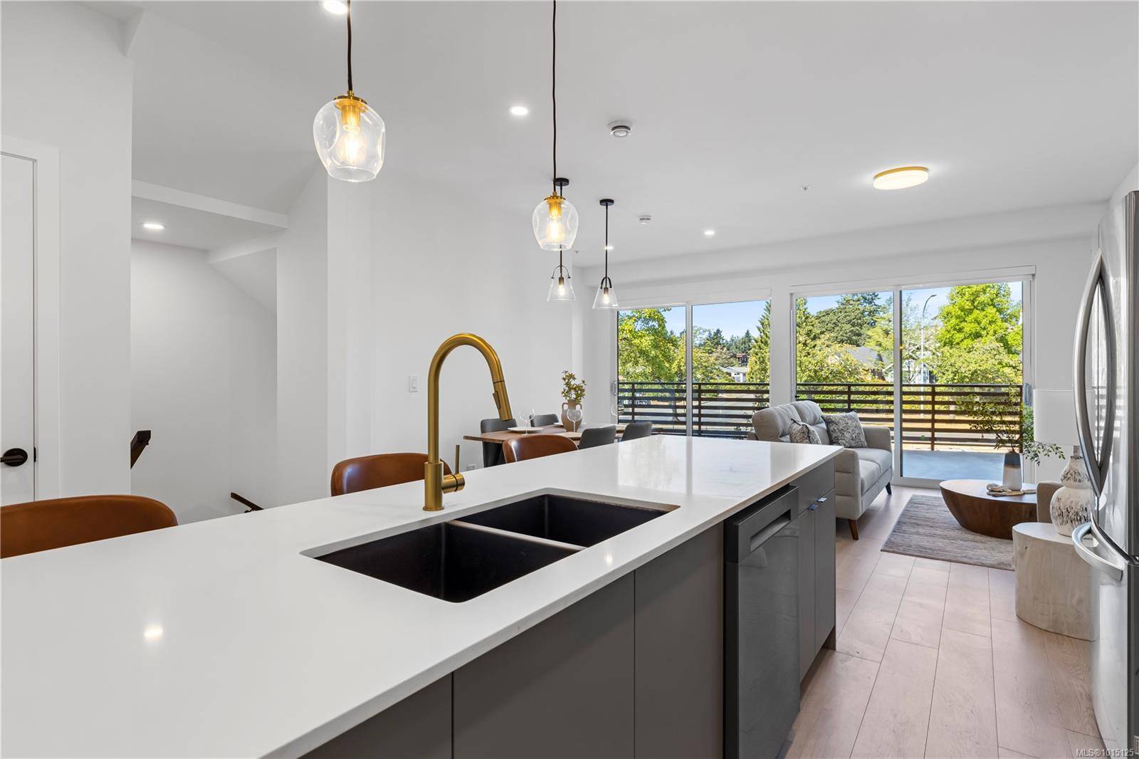 Langford, BC V9B 3R8,2629 Millstream Rd #101