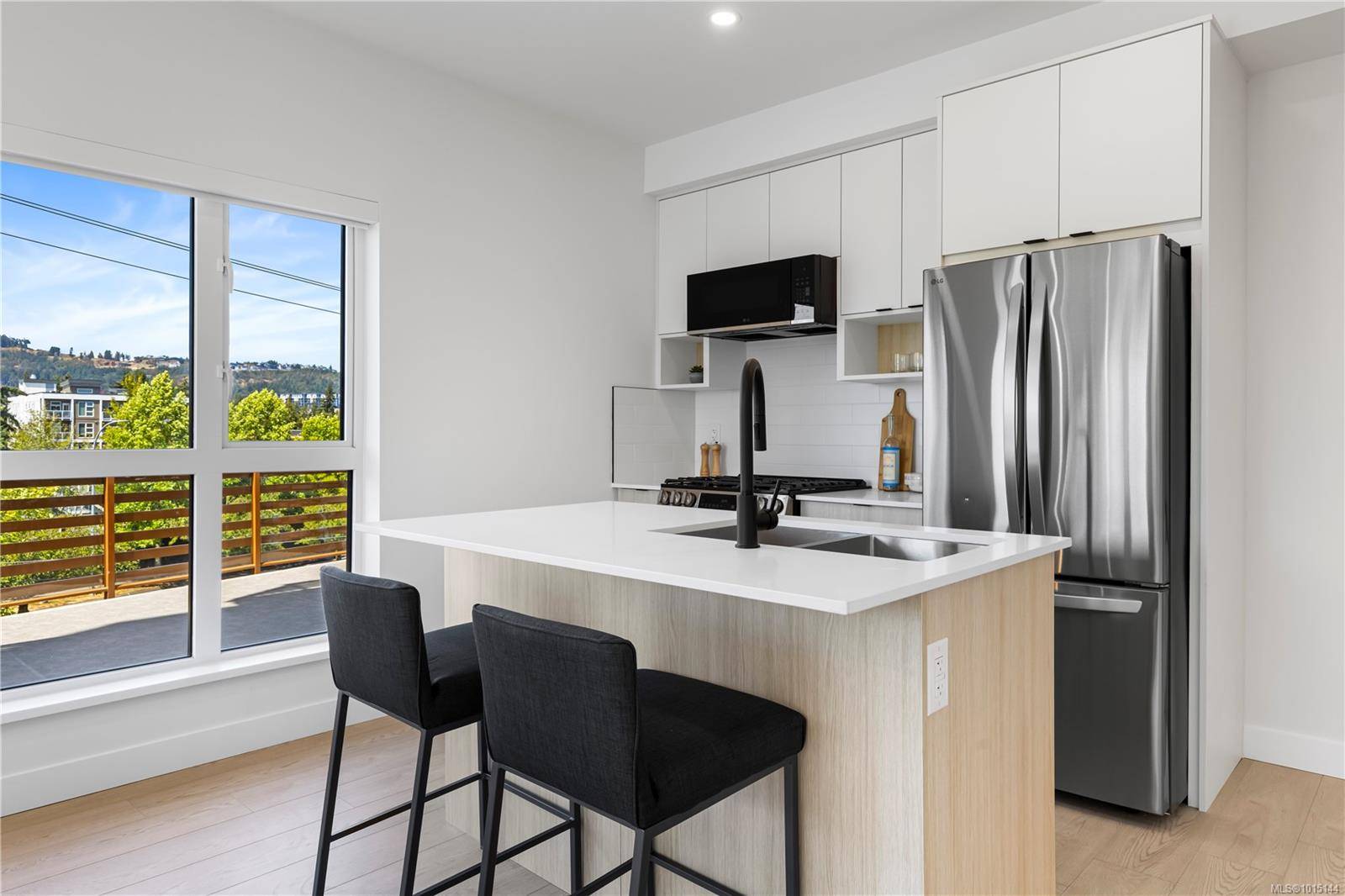 Langford, BC V9B 3R8,2629 Millstream Rd #221