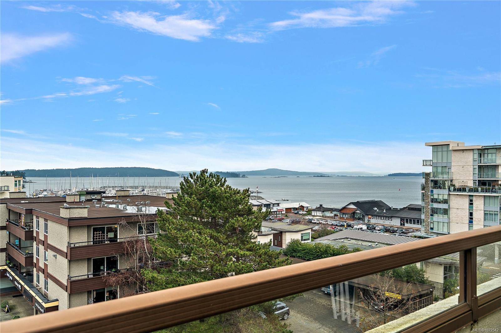 Sidney, BC V8L 4T9,9805 Second St #503