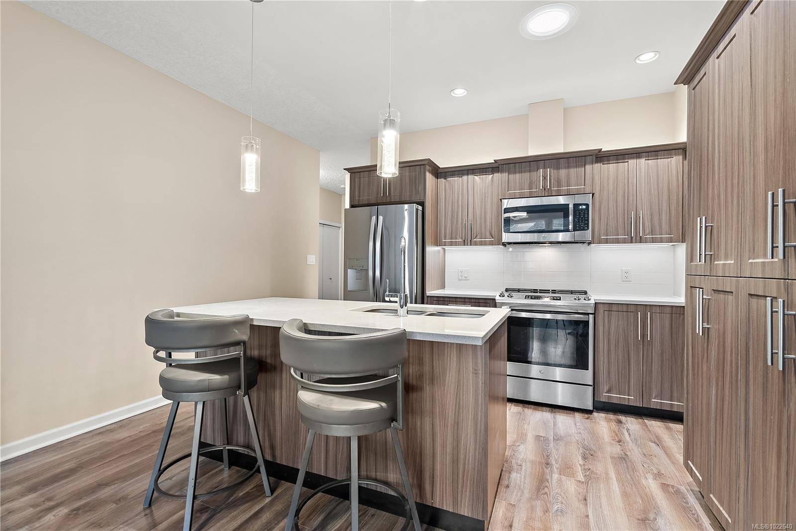 Sooke, BC V9Z 0Y4,2427 Fern Way