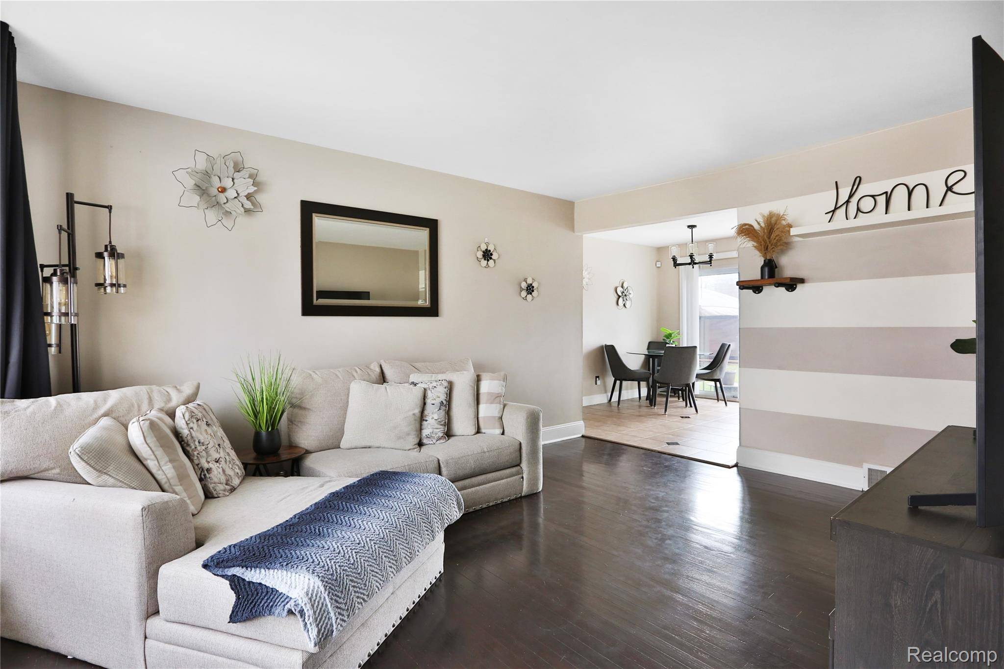 St. Clair Shores, MI 48082,22904 Detour ST