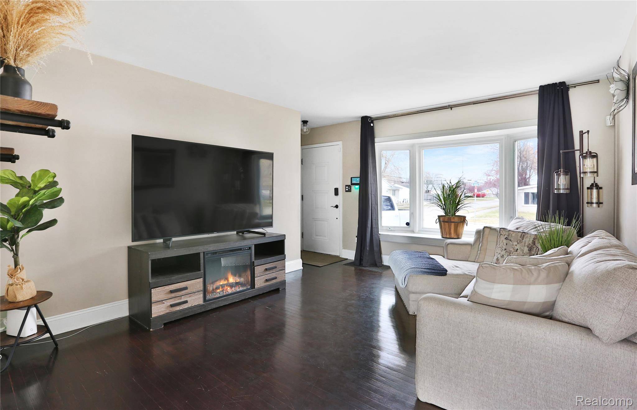 St. Clair Shores, MI 48082,22904 Detour ST