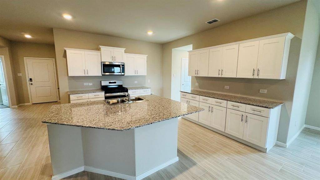 Fort Worth, TX 76108,9400 MOUNTAIN PASS Drive