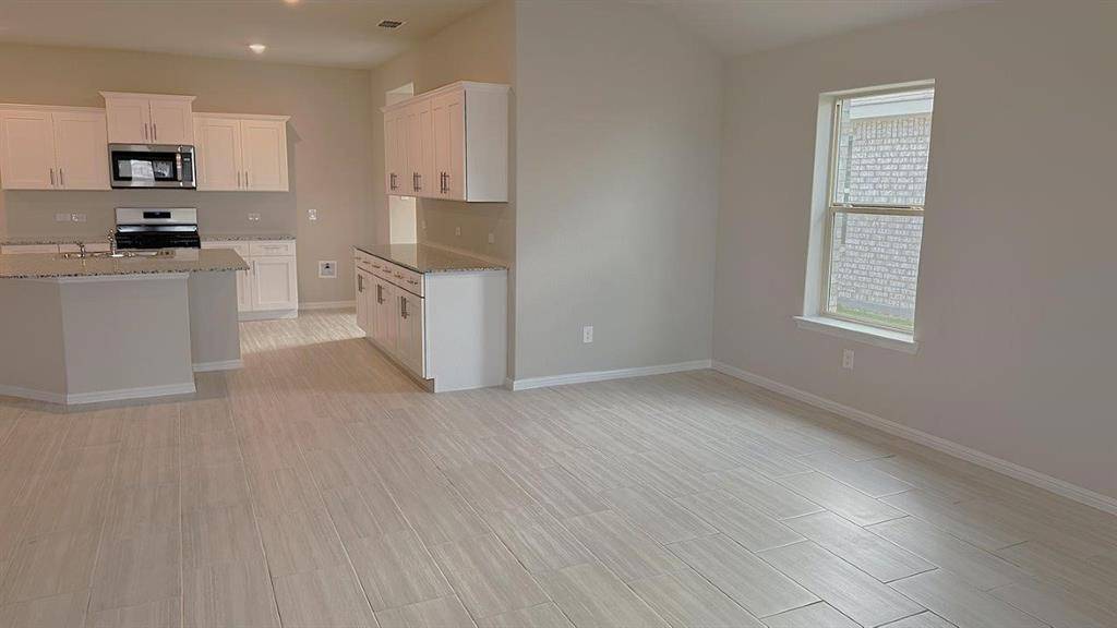 Fort Worth, TX 76108,9400 MOUNTAIN PASS Drive