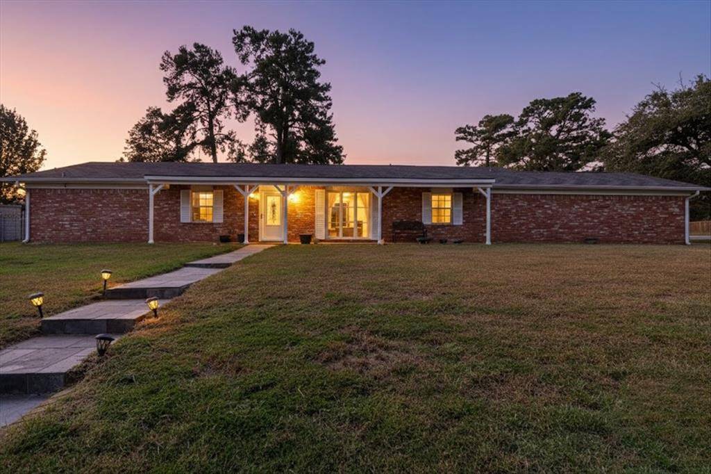 Longview, TX 75604,1004 Oakwood Drive