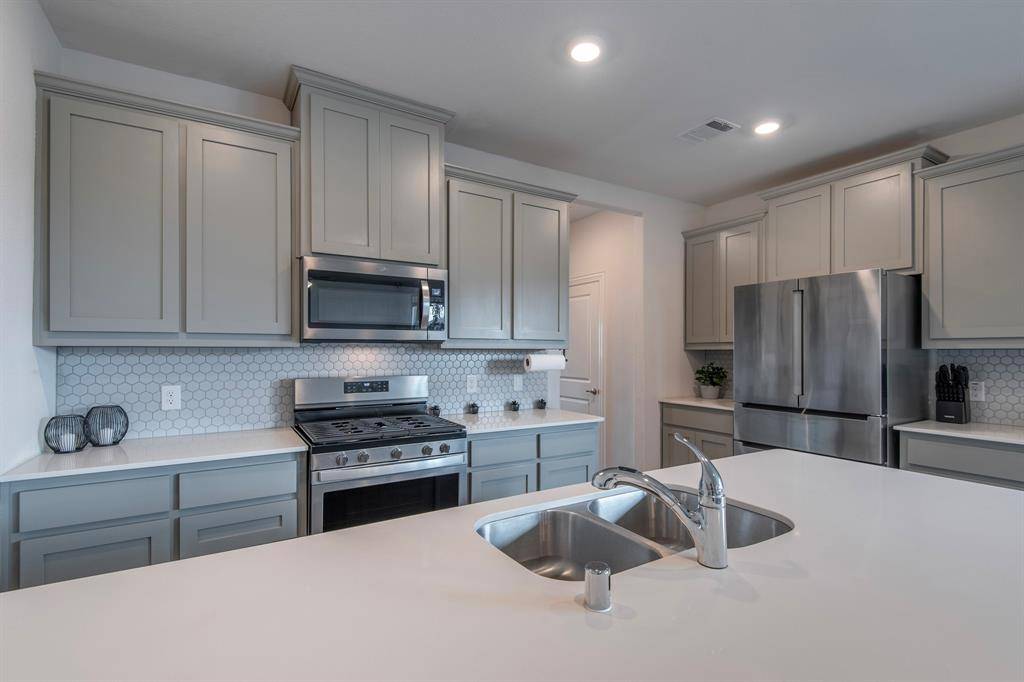 Little Elm, TX 76227,6017 Wildflower Way