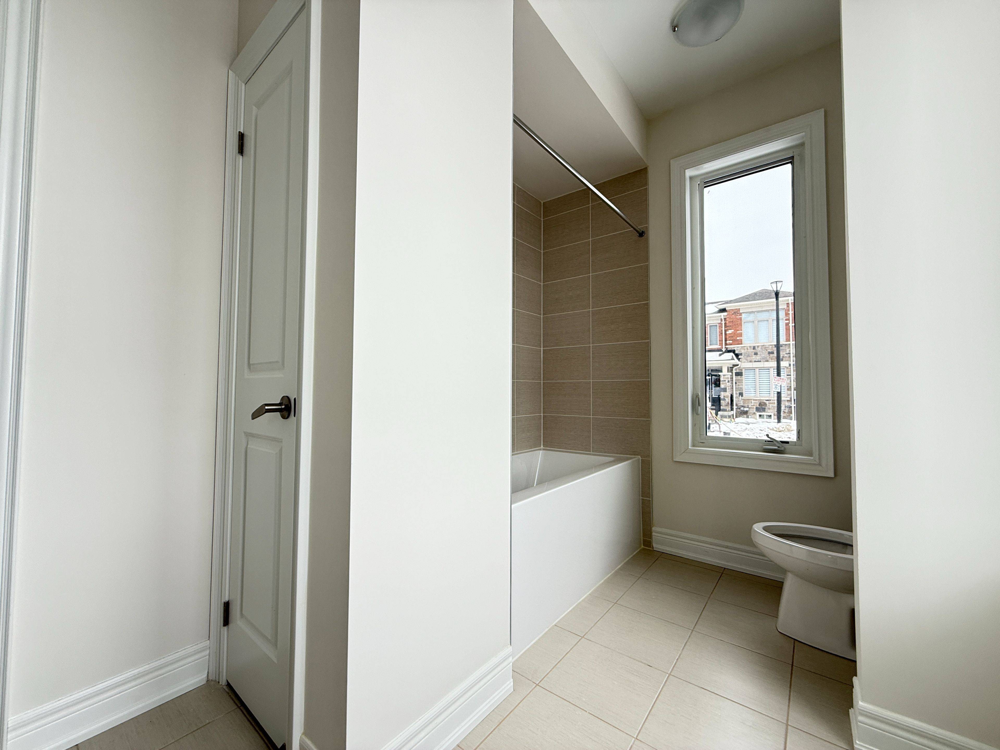 Pickering, ON L1X 0R4,3017 GATESTONE PATH