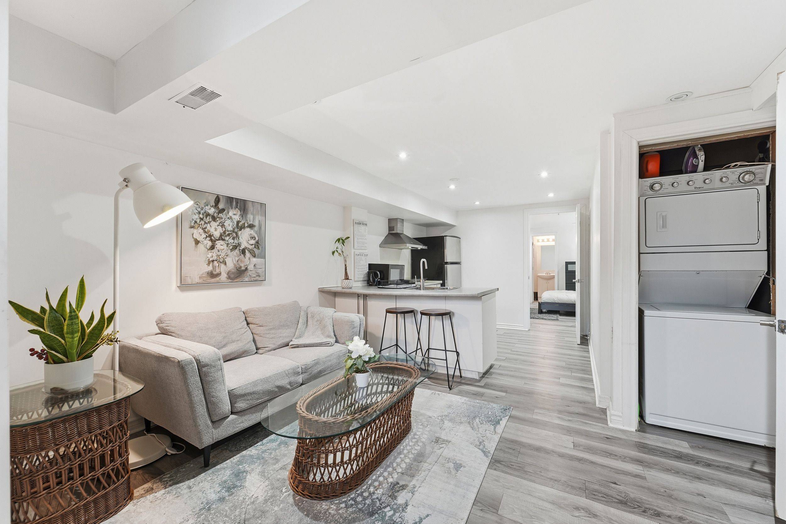 Toronto E03, ON M4B 1N3,2825 St. Clair AVE E #Lower