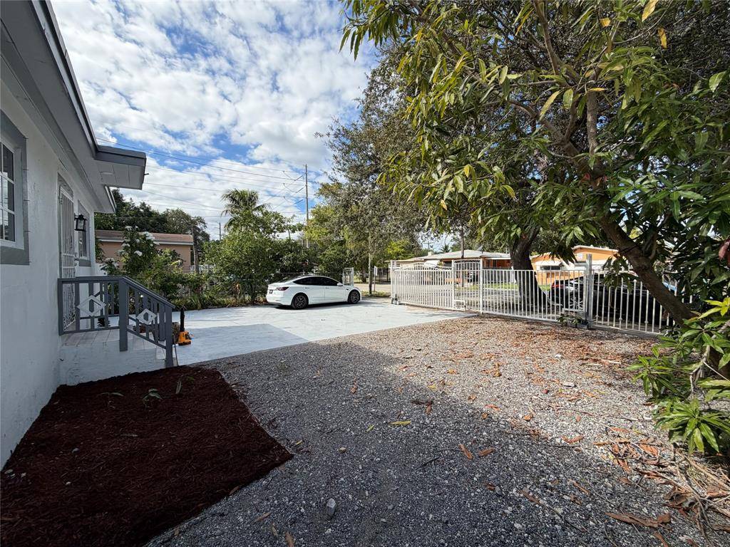 Miami, FL 33150,778 NW 80th St