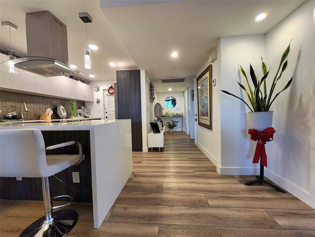 Pompano Beach, FL 33069,3090 N Course Dr #412