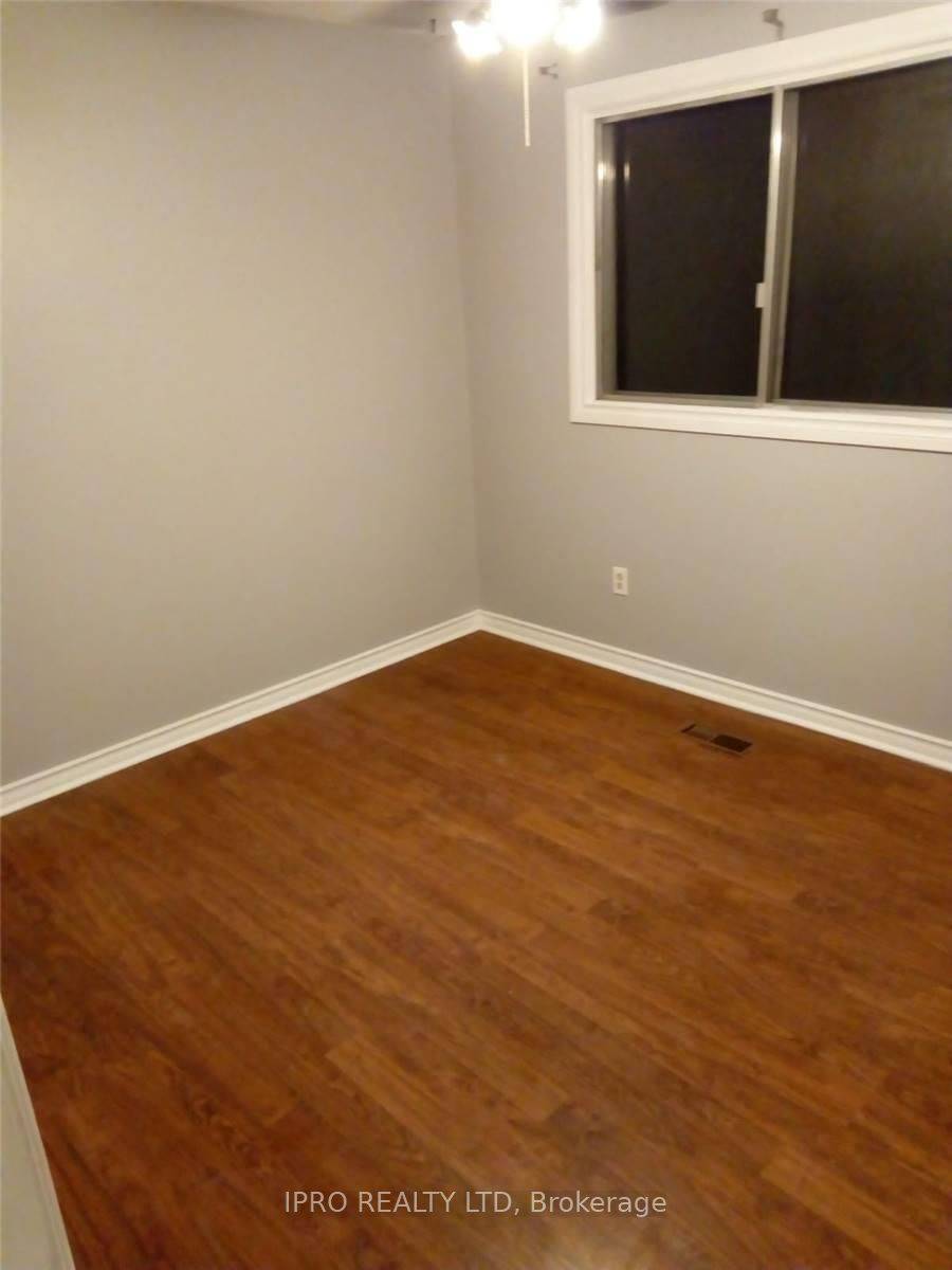 Brampton, ON L6V 3P7,382 Hansen RD N