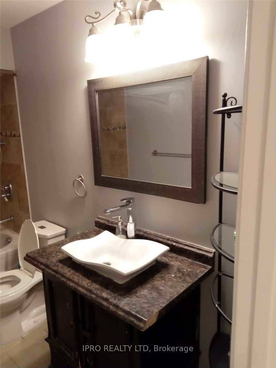 Brampton, ON L6V 3P7,382 Hansen RD N