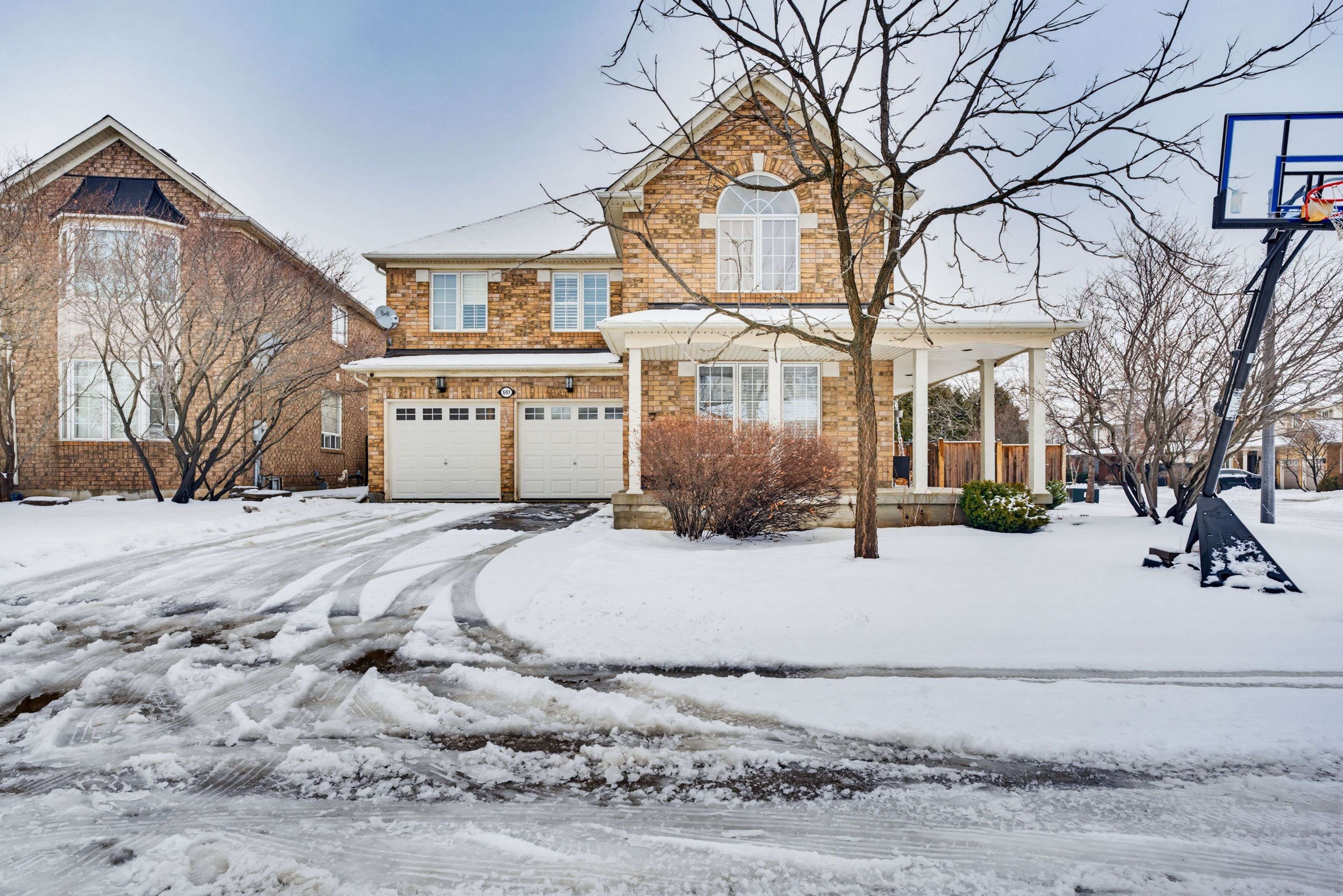 Milton, ON L9T 5M2,697 Auger TER #Lower