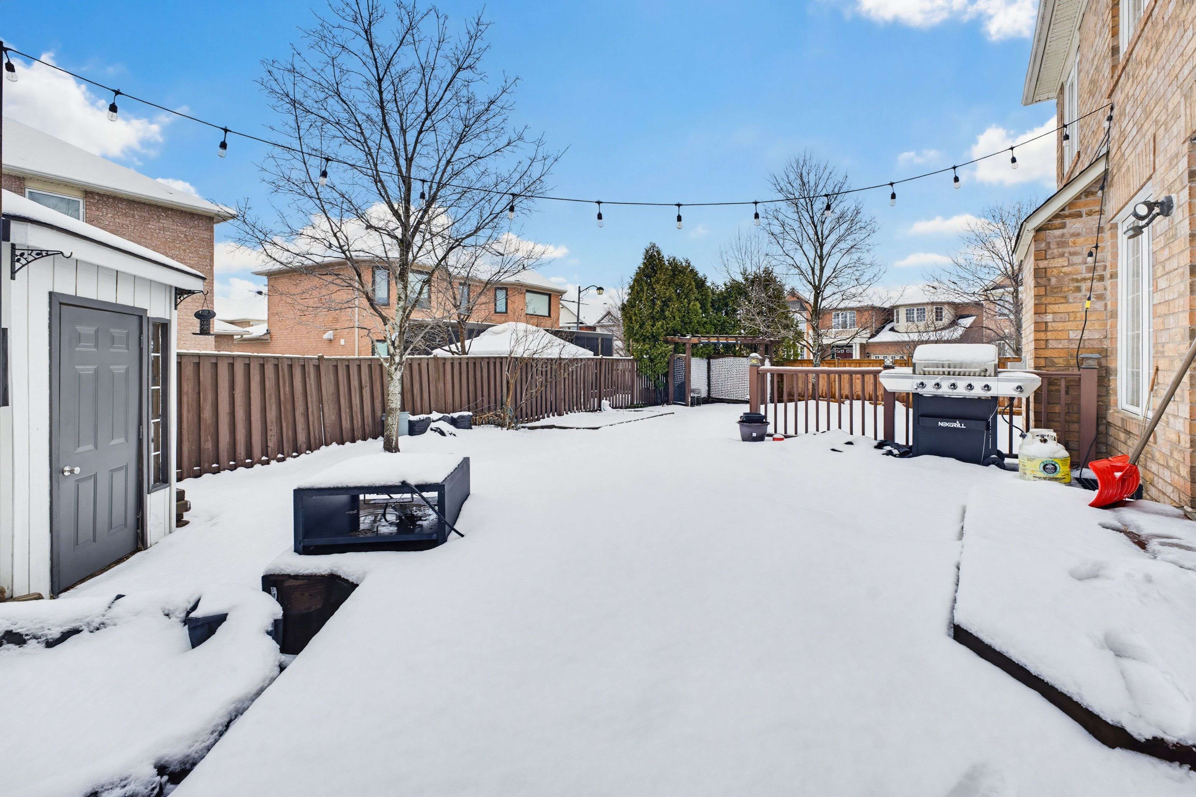 Milton, ON L9T 5M2,697 Auger TER #Lower