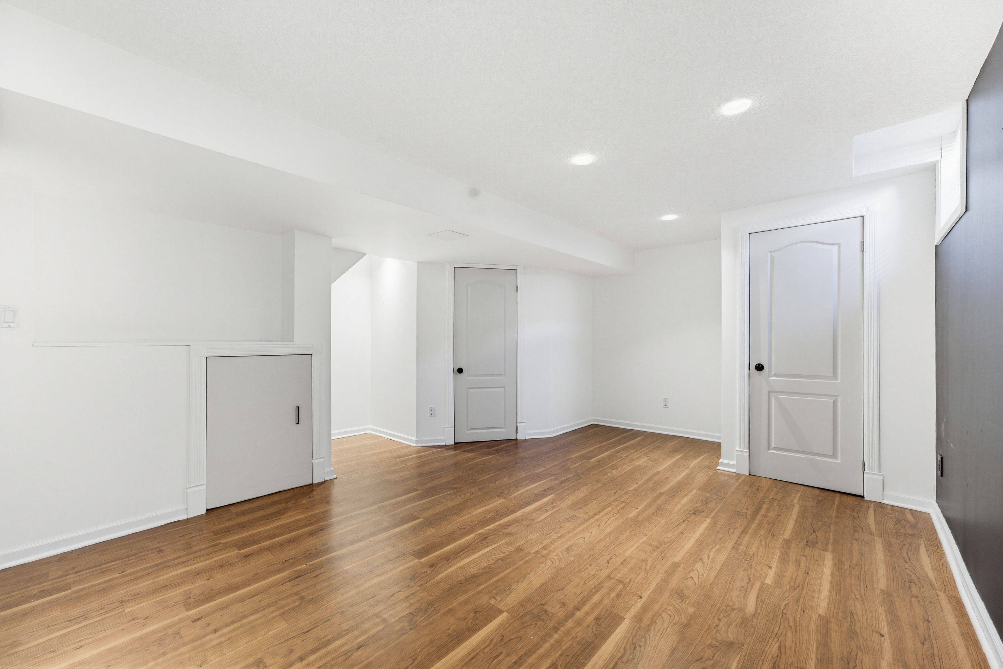 Milton, ON L9T 5M2,697 Auger TER #Lower