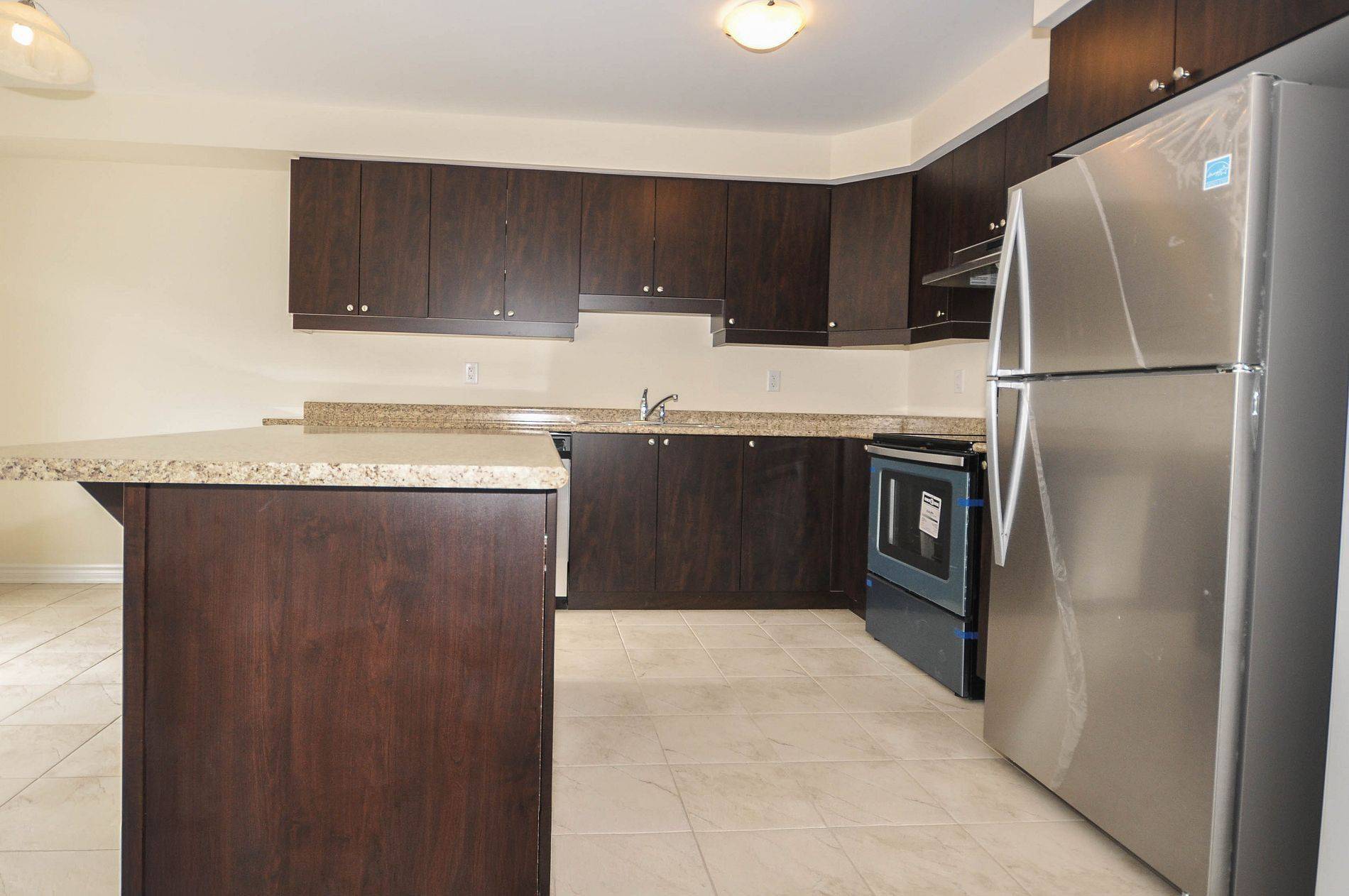 Milton, ON L8E 0B1,268 Gooding CRES