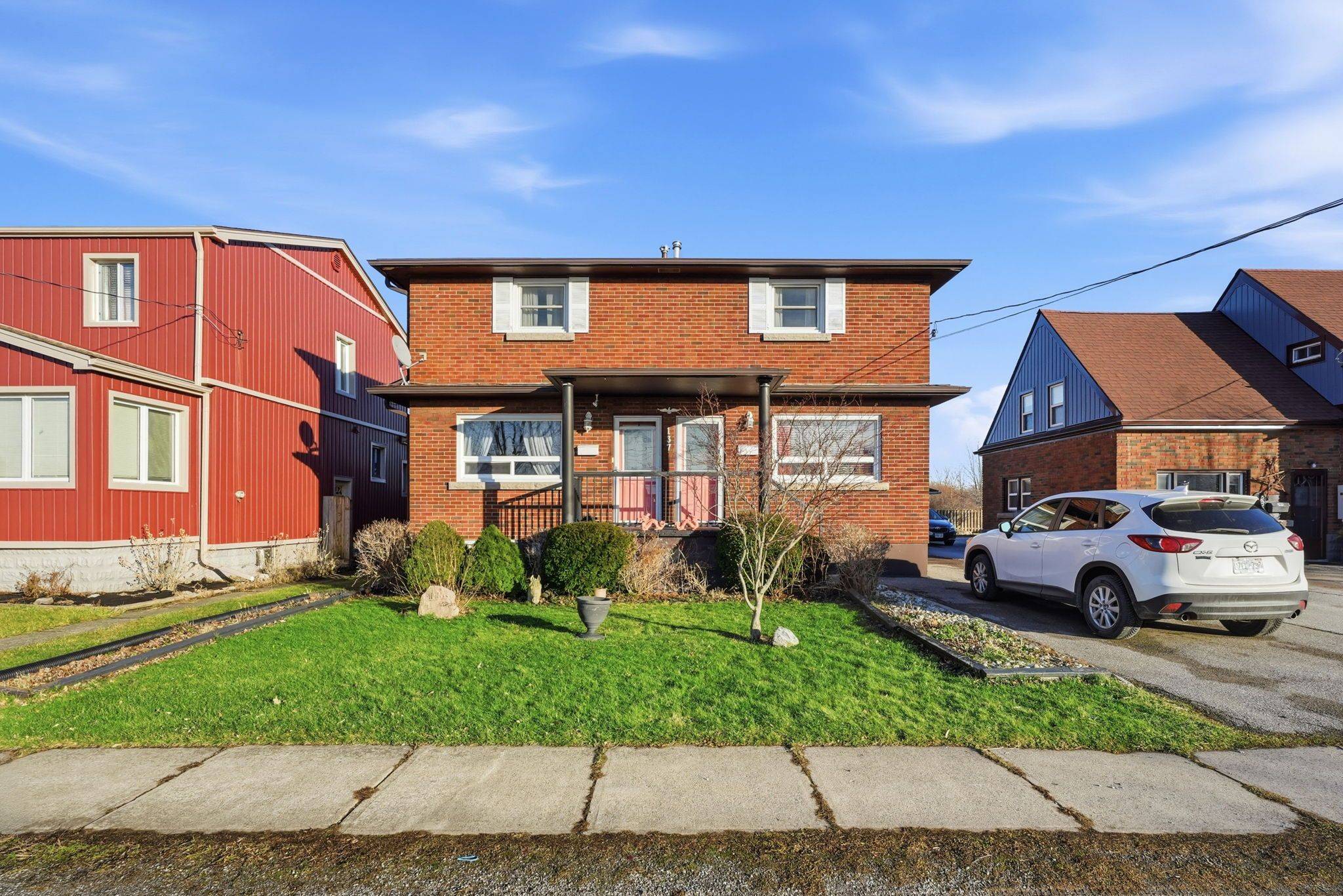 Port Colborne, ON L3K 2K1,137 Wellington ST