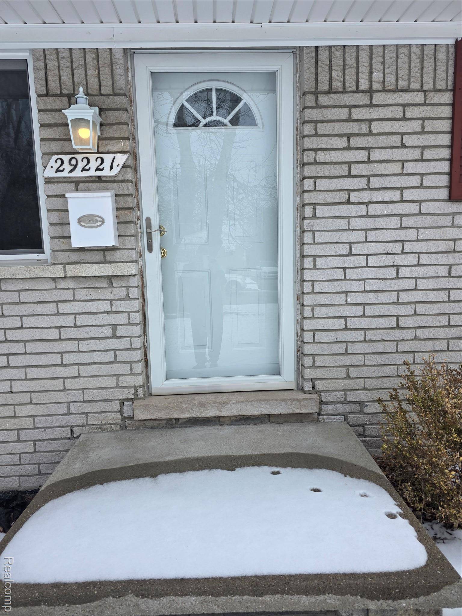 Inkster, MI 48141,29221 Barrington ST